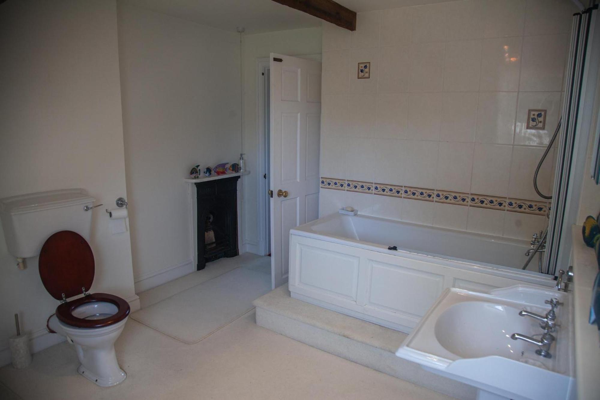 Clemenstone House B&B Cowbridge Exterior photo