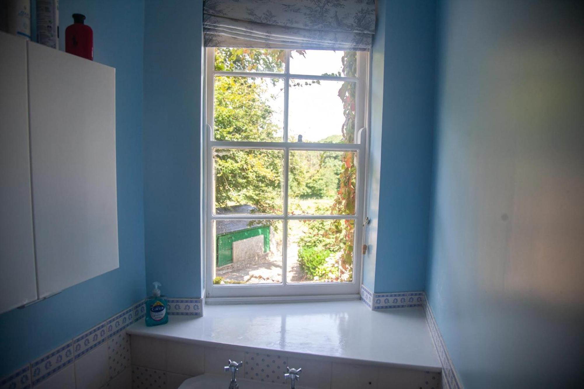 Clemenstone House B&B Cowbridge Exterior photo