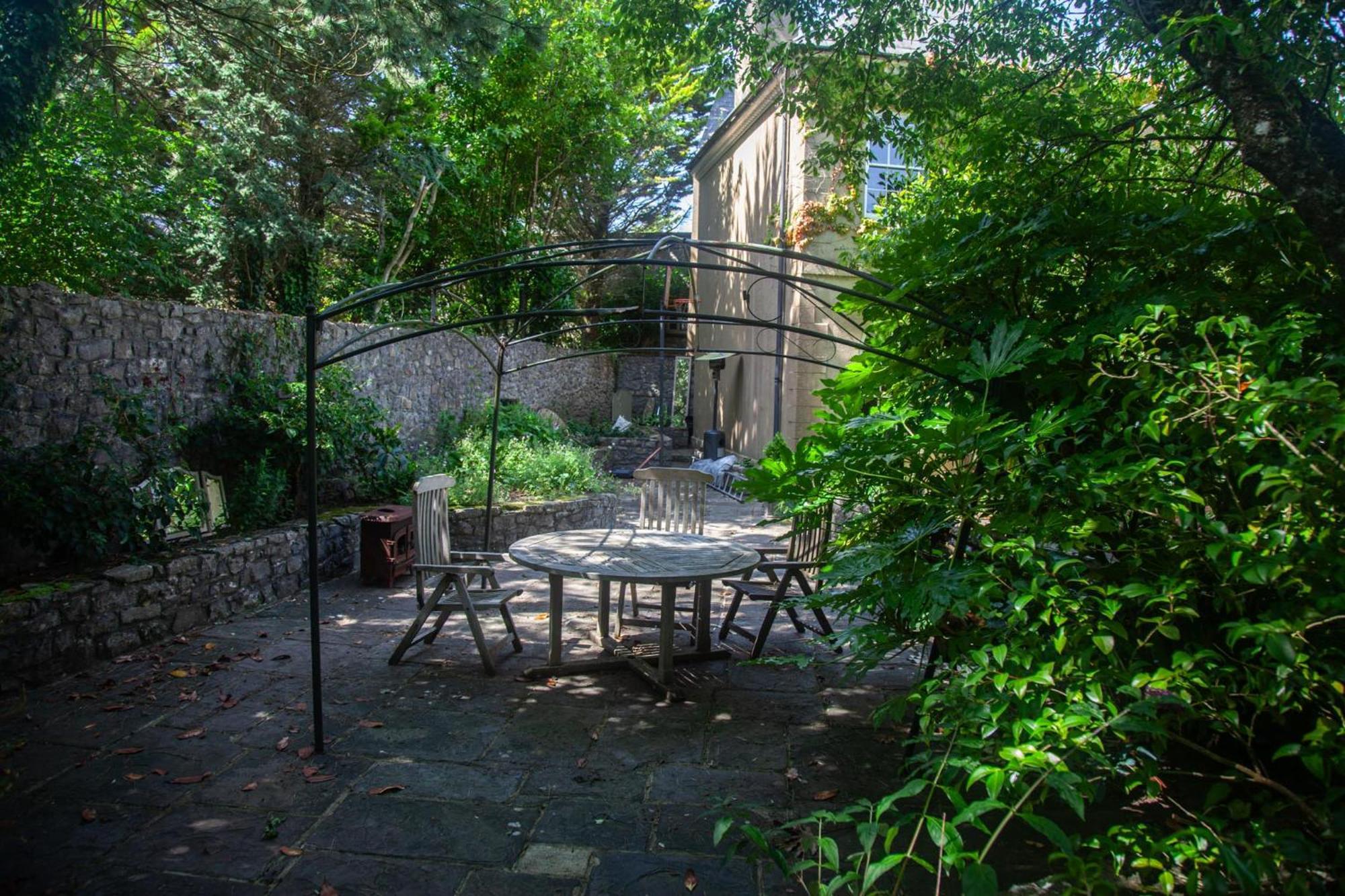 Clemenstone House B&B Cowbridge Exterior photo